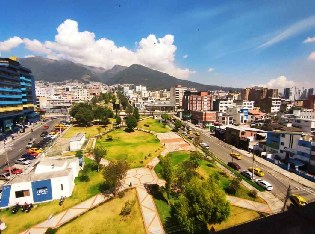 Val Hotel Santamaria Quito Kültér fotó