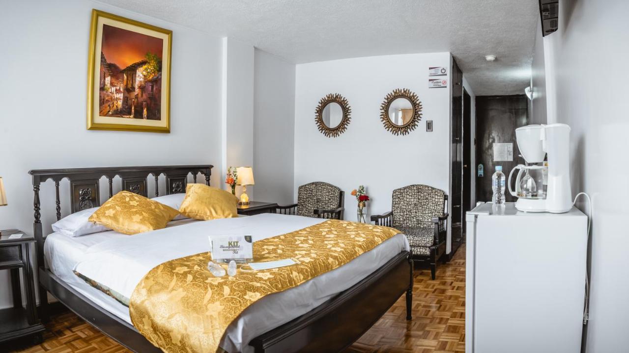 Val Hotel Santamaria Quito Kültér fotó